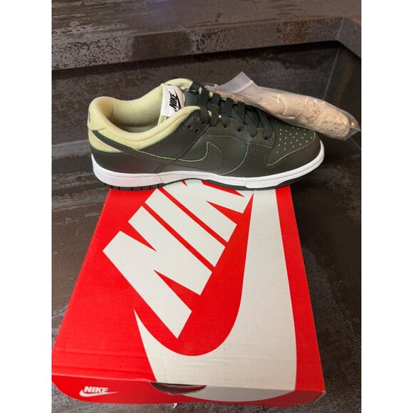 Women's Nike Dunk Low Avocado Size 8- DM7606-300 - Picture 7 of 12